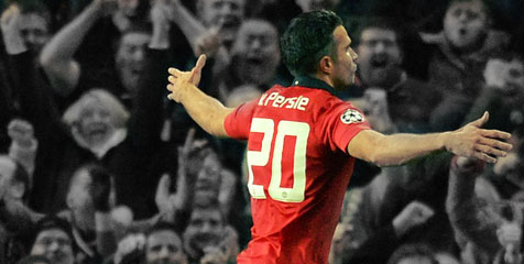 Milan Ikut Antri Van Persie Milan Ikut Antri Van Persie