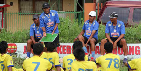 Berkesempatan Jajal Arema Cronus, Arema U-21 Girang Berkesempatan Jajal Arema Cronus, Arema U-21 Girang