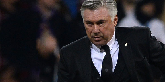 Madrid Kalah, Ancelotti Tenggak Pil Misterius? Madrid Kalah, Ancelotti Tenggak Pil Misterius?