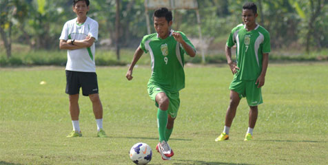 Persebaya Pincang di Uji Coba Persebaya Pincang di Uji Coba