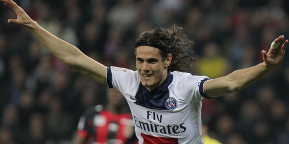 Cavani Bicara Perihal Ketertarikan Chelsea di Awal Musim Cavani Bicara Perihal Ketertarikan Chelsea di Awal Musim