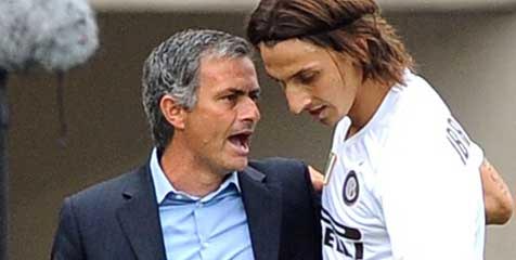 Mou: Zlatan Bukan Pemain Bermasalah Mou: Zlatan Bukan Pemain Bermasalah