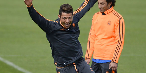 Ronaldo 'Menggila' di Sesi Latihan Jelang Jamu Dortmund Ronaldo 'Menggila' di Sesi Latihan Jelang Jamu Dortmund