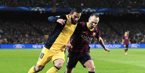 Iniesta Ungkap Sulitnya Penetrasi Pertahanan Atletico Iniesta Ungkap Sulitnya Penetrasi Pertahanan Atletico