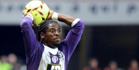 Aurier Ngebet Main di Arsenal Aurier Ngebet Main di Arsenal