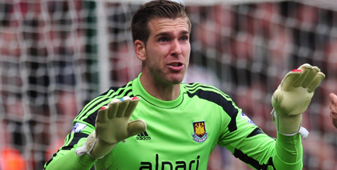 Adrian Kecam Hadiah Penalti Untuk Liverpool Adrian Kecam Hadiah Penalti Untuk Liverpool