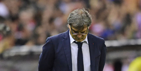 Martino Tak Akan Dipecat Meski Barca Gagal Raih Trofi Martino Tak Akan Dipecat Meski Barca Gagal Raih Trofi