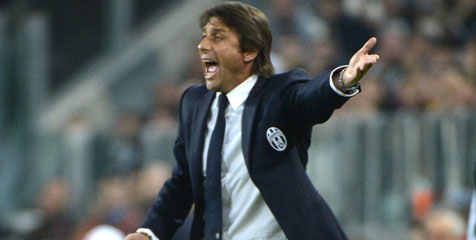 Tevez Sebut Conte Sebagai Pelatih Top Tevez Sebut Conte Sebagai Pelatih Top
