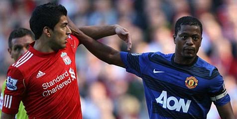 PFA Player of the Year, Evra Berikan Suaranya Untuk Suarez? PFA Player of the Year, Evra Berikan Suaranya Untuk Suarez?