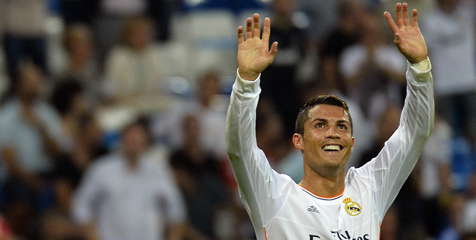 Pele: Ronaldo Mirip Eusebio Pele: Ronaldo Mirip Eusebio
