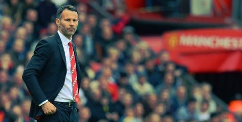 Jones Yakin Karir Giggs di United Berlanjut Jones Yakin Karir Giggs di United Berlanjut
