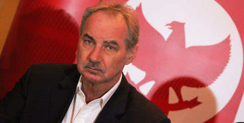 Alfred Riedl Pandang Laga Lawan ASEAN All Star Sangat Penting Alfred Riedl Pandang Laga Lawan ASEAN All Star Sangat Penting
