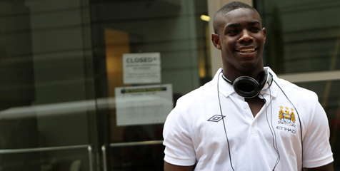 Liverpool Berminat Tampung Micah Richards