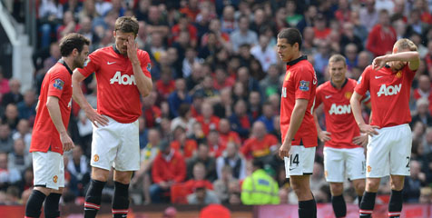 Review: Kucing Hitam Bawa Sial di Old Trafford Review: Kucing Hitam Bawa Sial di Old Trafford