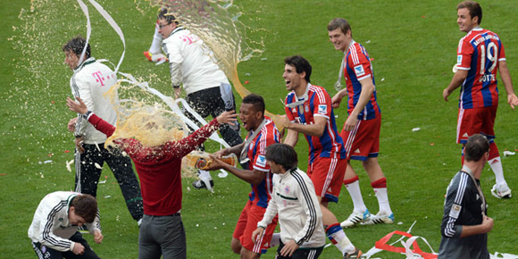 Tiga Video Selebrasi Bayern Juara Bundesliga Tiga Video Selebrasi Bayern Juara Bundesliga