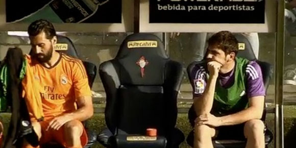 Casillas dan Arbeloa Enggan Jabat Tangan Casillas dan Arbeloa Enggan Jabat Tangan