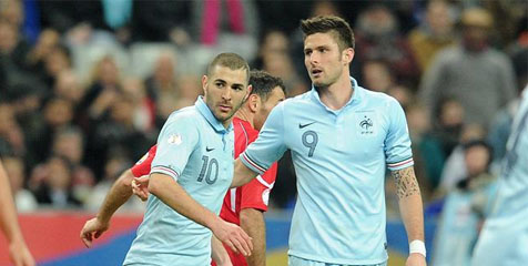 Duetkan Benzema dan Giroud, Wenger Siapkan 36 Juta Euro 