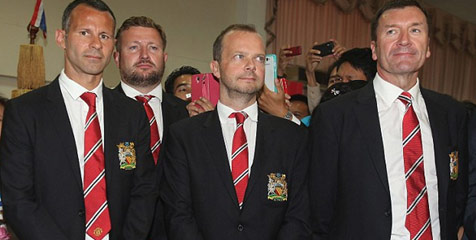 Ed Woodward: Van Gaal Membuat Saya Terkesan Ed Woodward: Van Gaal Membuat Saya Terkesan