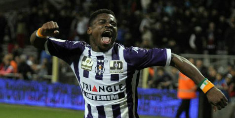 Aurier Tak Akan Tolak Tawaran Arsenal