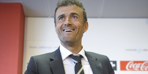 Luis Enrique Resmi Tangani Barcelona Luis Enrique Resmi Tangani Barcelona