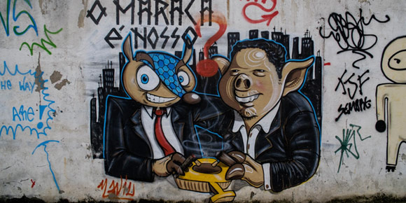 Brasil Tolak Piala Dunia Lewat Grafiti Brasil Tolak Piala Dunia Lewat Grafiti