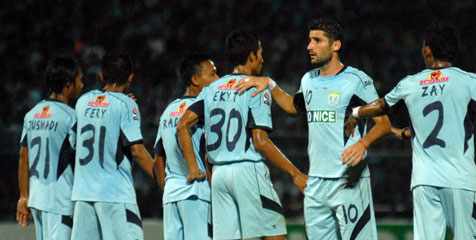 Review ISL: Persela Perpanjang Derita Persiba