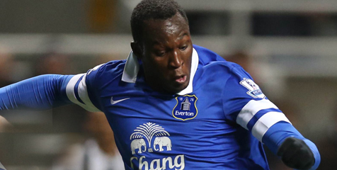 Valencia Tawar Lukaku 18 Juta Poundsterling Valencia Tawar Lukaku 18 Juta Poundsterling