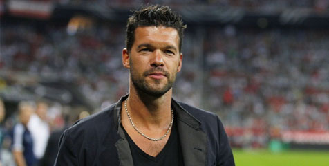 Ballack: Jerman Kurang Berkarakter Ballack: Jerman Kurang Berkarakter