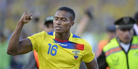 Bentrok Sterling, Valencia Minta Maaf Bentrok Sterling, Valencia Minta Maaf