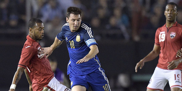 Video: Kegagalan Peluang Emas Messi Dalam Laga Kontra Trinidad & Tobago Video: Kegagalan Peluang Emas Messi Dalam Laga Kontra Trinidad & Tobago