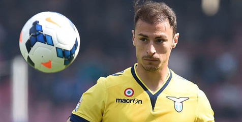 Spurs dan MU Berpacu Dapatkan Bek Tengah Lazio Spurs dan MU Berpacu Dapatkan Bek Tengah Lazio
