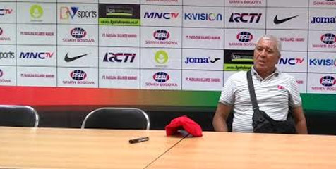 Pelatih PSM Minta Manajemen Segera Lunasi Gaji Pemain Pelatih PSM Minta Manajemen Segera Lunasi Gaji Pemain