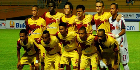 Ladeni Semen Padang, Sriwijaya FC Gunakan Formasi 4-2-3-1 Ladeni Semen Padang, Sriwijaya FC Gunakan Formasi 4-2-3-1