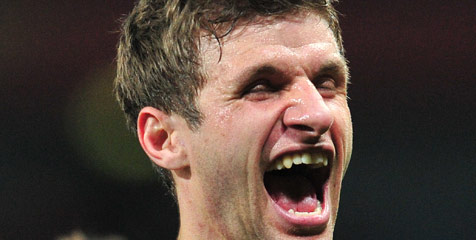 Muller Senang Cetak Hattrick Muller Senang Cetak Hattrick