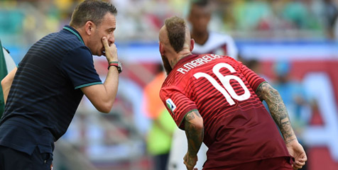 Portugal Bantah Meireles Acungkan Jari Tengah ke Wasit Portugal Bantah Meireles Acungkan Jari Tengah ke Wasit