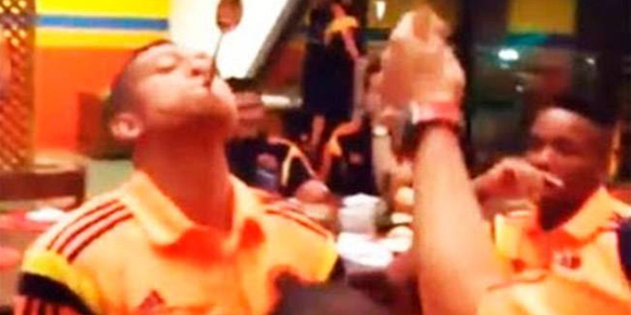 Video: Tipuan 'Pukulan Sendok' Kocak Ala Fredy Guarin