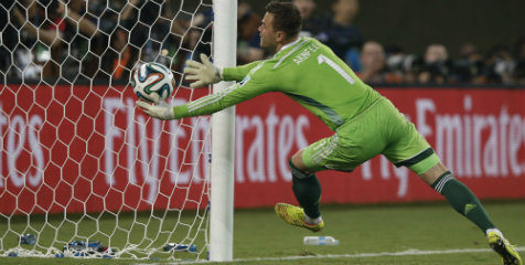 Blunder, Kiper Rusia Minta Maaf