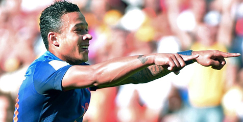 Tottenham Kejar Memphis Depay Tottenham Kejar Memphis Depay