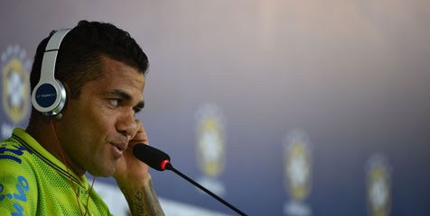 Dani Alves Target Brasil Juara Grup Dani Alves Target Brasil Juara Grup