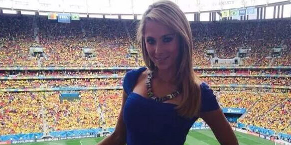 Si Seksi Ines Sainz di Laga Kamerun vs Brasil