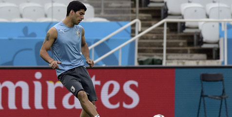 Fit, Suarez Siap Ladeni Tantangan Italia Fit, Suarez Siap Ladeni Tantangan Italia