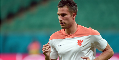Chicharito: Van Persie Striker Tercepat Chicharito: Van Persie Striker Tercepat