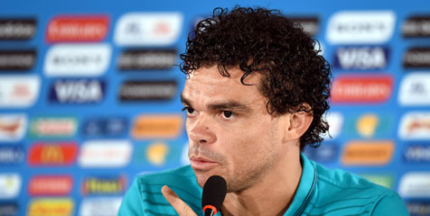 Insiden Tandukan Muller, Pepe Sebut Wasit Terlalu Tegas Insiden Tandukan Muller, Pepe Sebut Wasit Terlalu Tegas