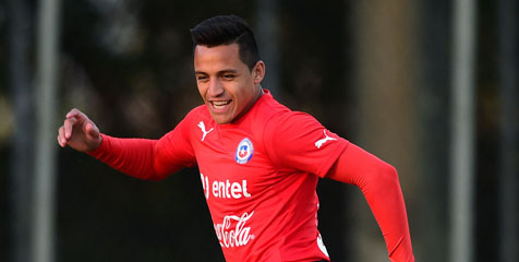 Timbang Neymar, Sanchez Lebih Waspadai Wasit 
