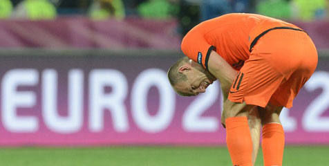FIFA Tak Akan Usut Diving Robben FIFA Tak Akan Usut Diving Robben