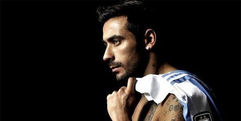Berbugil Ria, Zabaleta 'Rusak' Foto Lavezzi Berbugil Ria, Zabaleta 'Rusak' Foto Lavezzi