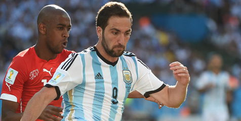 Higuain: Dzemaili Hampir Buat Saya Kena Serangan Jantung! Higuain: Dzemaili Hampir Buat Saya Kena Serangan Jantung!