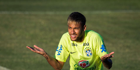 Ronaldo: Neymar Bermain Seperti Anak-anak Ronaldo: Neymar Bermain Seperti Anak-anak