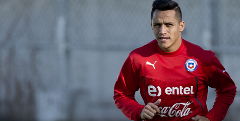 Alexis Sanchez Diklaim Tolak Liverpool Alexis Sanchez Diklaim Tolak Liverpool