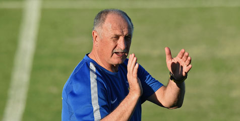 Scolari: Tak Ada yang Percaya Brasil Scolari: Tak Ada yang Percaya Brasil